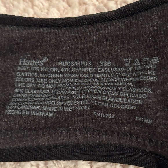 Hanes Ultimate Soft Wireless Convertible T Shirt Bra, 38B - Picture 2 of 7